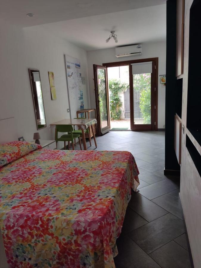 Arco Bianco - Monolocali Apartment ตอร์โตลี ภายนอก รูปภาพ