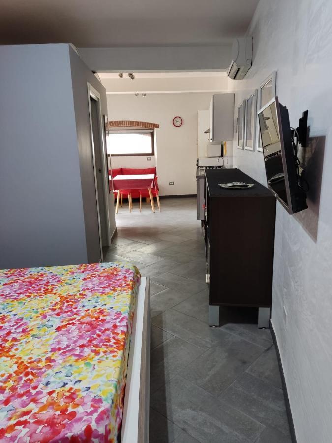 Arco Bianco - Monolocali Apartment ตอร์โตลี ภายนอก รูปภาพ