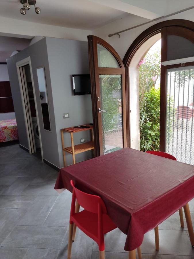 Arco Bianco - Monolocali Apartment ตอร์โตลี ภายนอก รูปภาพ