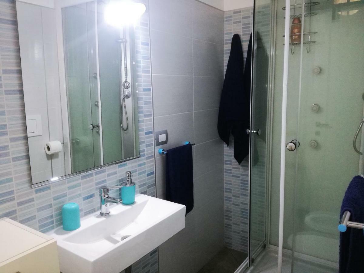Arco Bianco - Monolocali Apartment ตอร์โตลี ภายนอก รูปภาพ